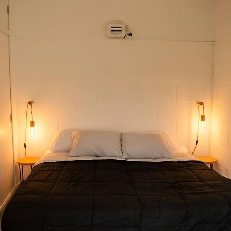 Hermoso Y Comodo Alojamiento Con Patio En Nunez Buenos Aires Kültér fotó