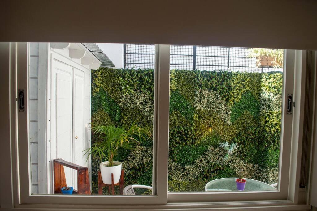 Hermoso Y Comodo Alojamiento Con Patio En Nunez Buenos Aires Kültér fotó