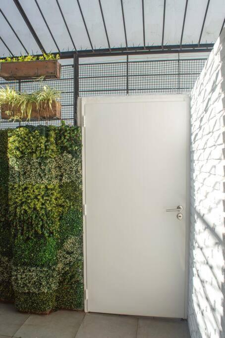 Hermoso Y Comodo Alojamiento Con Patio En Nunez Buenos Aires Kültér fotó